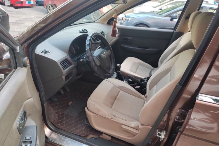 Used Wuling Hongguang 2015 1.5L S Base Model China IV Driver Seat