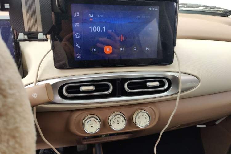 Used Wuling Hongguang MINIEV 2025 Four-Door Version Premium Edition
