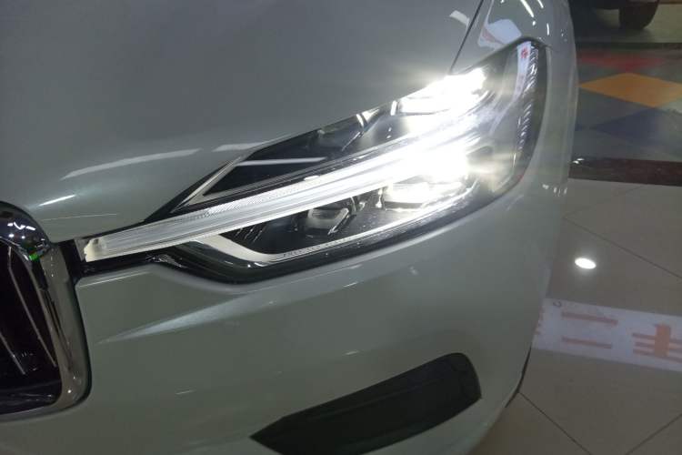 Used Volvo XC60 2019 T5 4x4 Smart Edition China V Standard