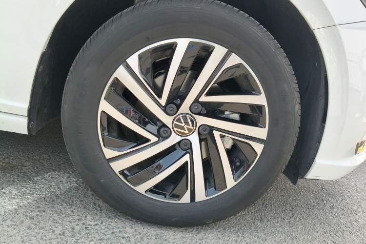 Used Volkswagen Lavida 2024 1.5L Automatic 5 Million Edition