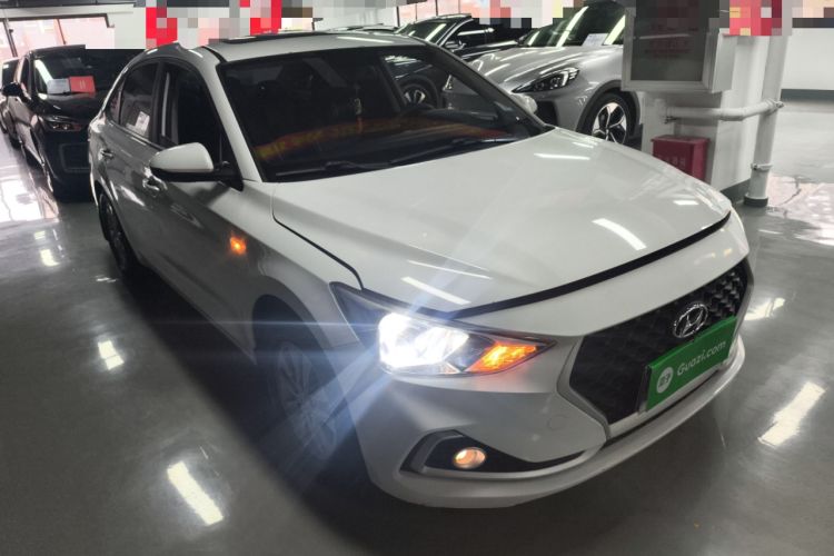 Used Hyundai Celesta 2017 1.6L Automatic Enjoyment Version GLS