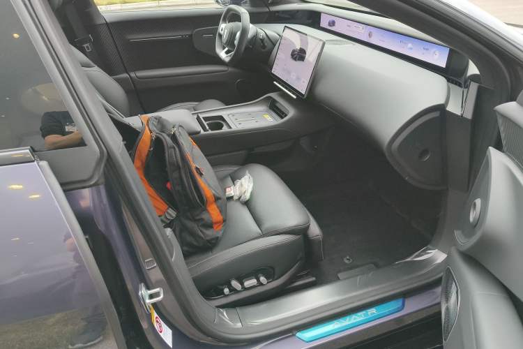 Used Avatr 12 2026 Ultra Pure-Electric All-Wheel-Drive Version Right Front Seat