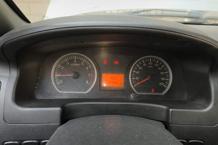 Used FORTHING Lingzhi 2016 M3L 1.6L 7-Seater Comfort Model
