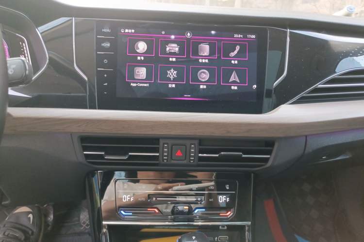 Used Volkswagen Passat 2020 Revised Version 330TSI Luxury Edition China VI Standard