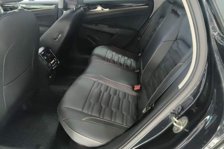 Used Volkswagen Passat 2020 330TSI Elite Edition China VI