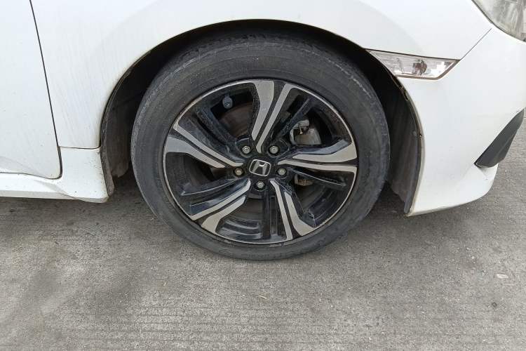 Used Honda Civic 2016 220TURBO CVT Prestige Edition
