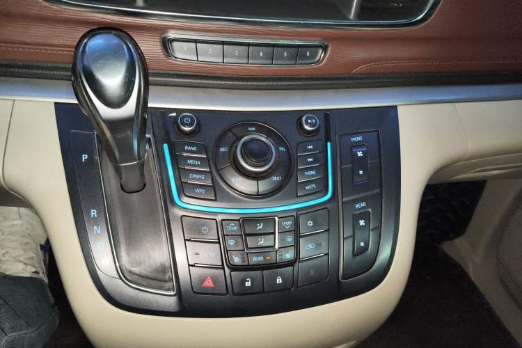 Used Buick GL8 2014 3.0L GT Luxury Business Haoya Edition Gear Lever