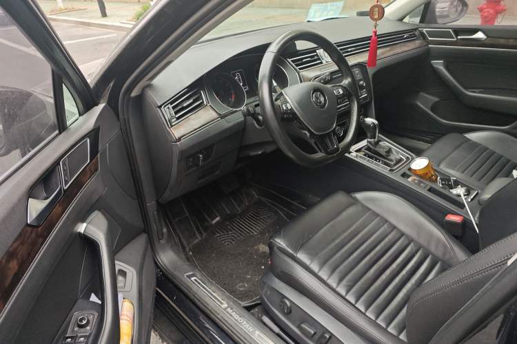 Used Volkswagen Magotan 2018 330TSI DSG Luxury Model