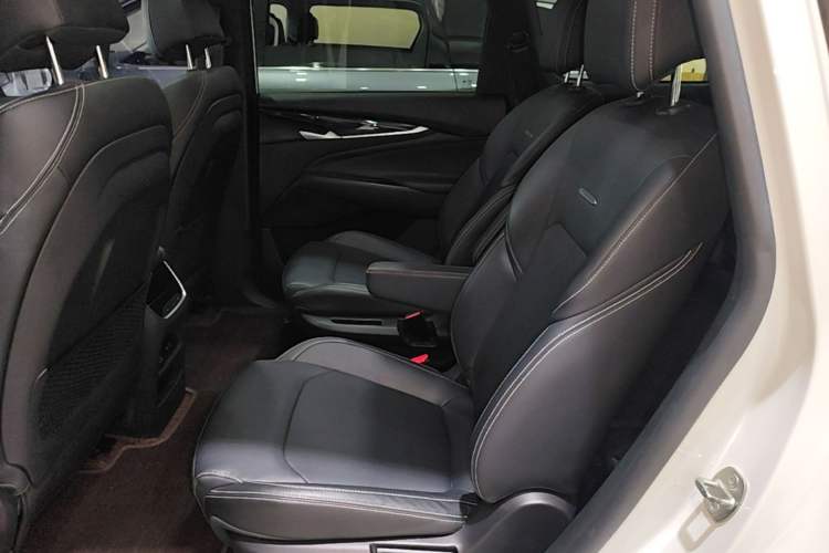 Used SAIC MAXUS EUNIQ 5 2020 1.3T PLUG-IN Luxury Edition