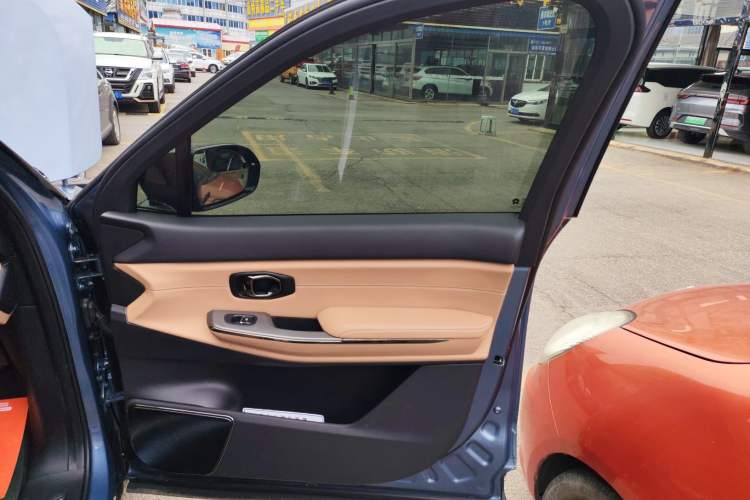 Used Nio ES8 2020 415 KM Signature Edition 7-Seater Version
