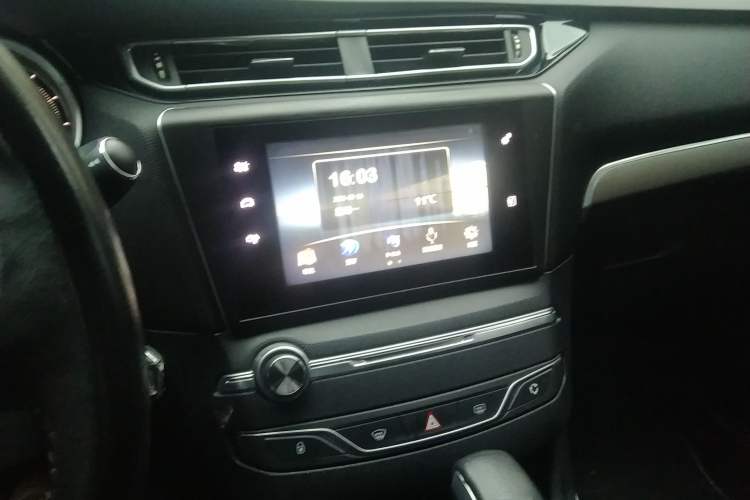 Used Peugeot 408 2014 1.8L Automatic Luxury Edition Audio And AC Panel