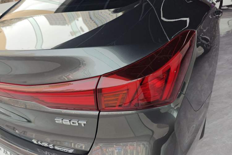 Used Changan Eado 2022 PLUS Blue Whale NE 1.4T GDI DCT Prestige Edition
