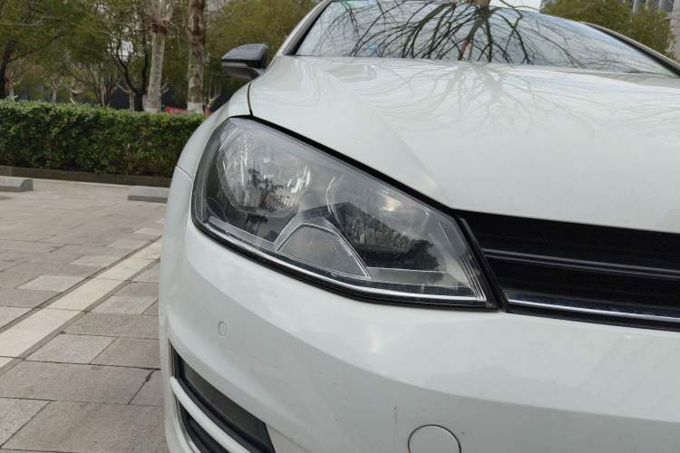 Used Volkswagen Golf 2017 230TSI Automatic Comfort Edition – Celebrating Milestone of One Million Units