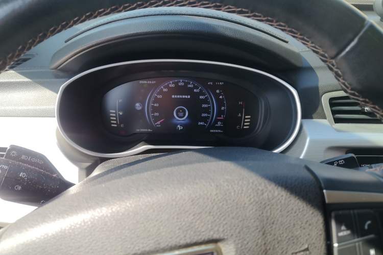 Used Geely Auto Emgrand X7 Sport 2018 1.8TD Automatic All-Wheel-Drive ZhiZun Model with 4G Connectivity