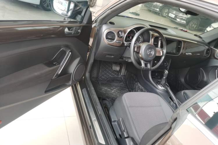 Used Volkswagen Beetle 2015 180TSI model