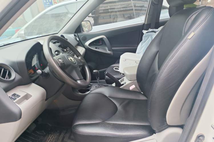 Used Toyota RAV4 2009 2.0L Automatic Classic Edition
