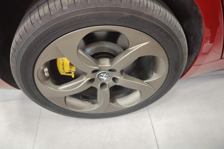 Used Alfa Romeo Giulia 2019 2.0T 280HP Luxury Edition