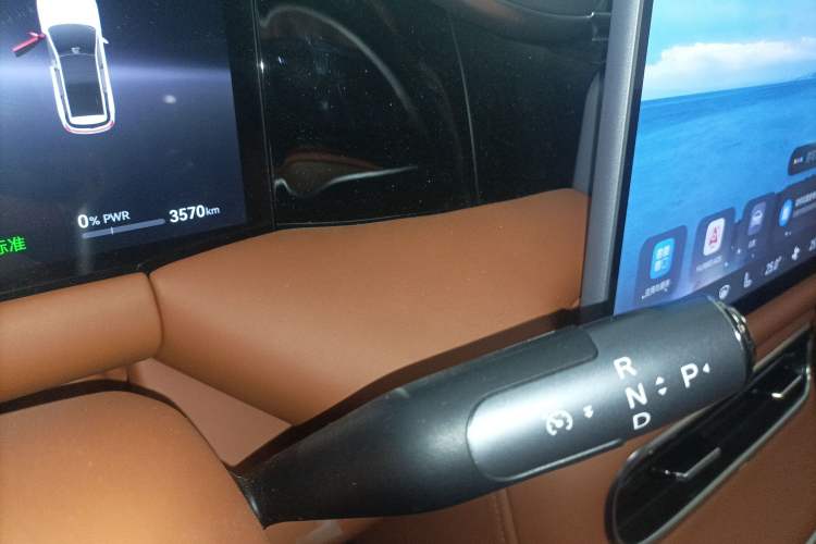 Used GAC Trumpchi S9 2025 Model Qiankun Ultra 6-Seater