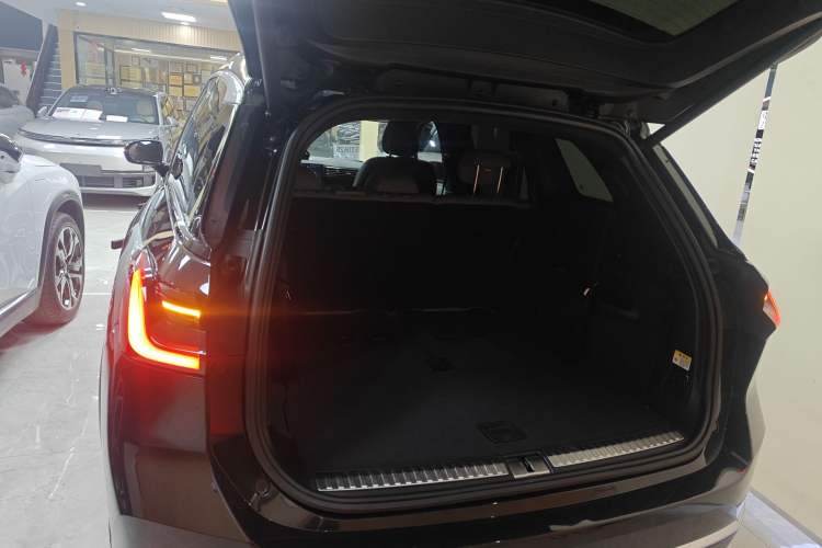 Used Nio ES8 2020 415 KM Signature Edition 7-Seater Version