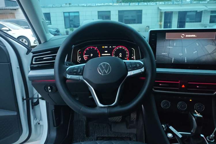 Used Volkswagen Sagitar 2024 300TSI DSG Excellence Edition Steering Wheel