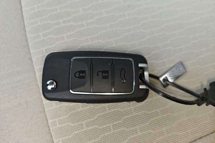 Used FORTHING Lingzhi 2025 M5 1.6L Long Wheelbase Base Model 7-Seater
