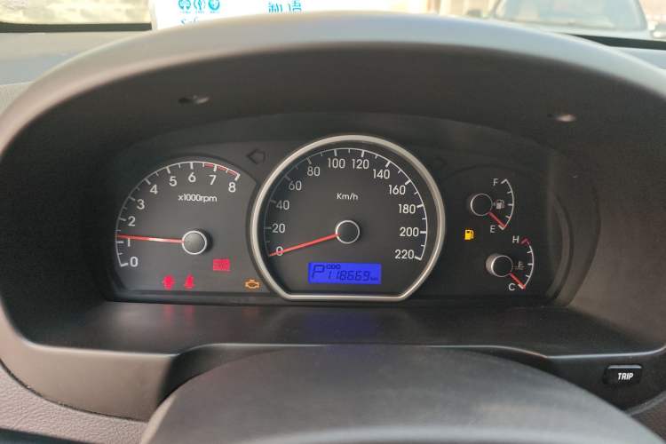 Used Hyundai Celesta 2015 1.6L Automatic Comfort Model