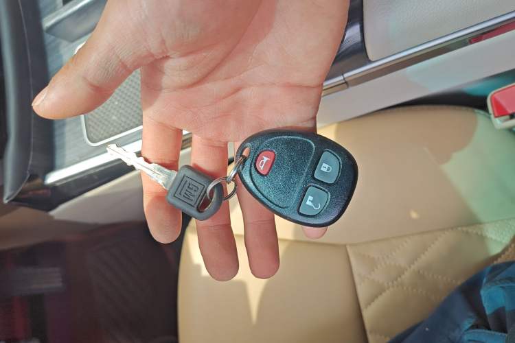 Used Buick GL8 2014 2.4L Classic Edition Vehicle Key