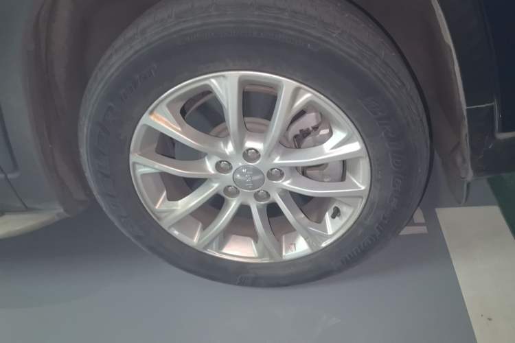 Used Jeep Cherokee 2019 2.0T Two-Wheel Drive Smart Enjoyment Version China VI
