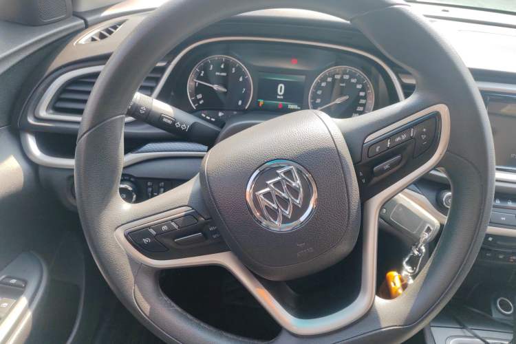 Used Buick GT 2021 Revised Version Flagship 1.5L Automatic Elite Edition Steering Wheel