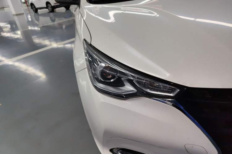 Used CHANGAN Alsvin 2019 1.5L DCT Comfort Model China VI Standard Right Front Headlight