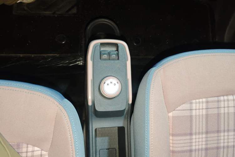 Used Chery QQ Ice Cream 2024 Edition Youth Version 205km Sundae
