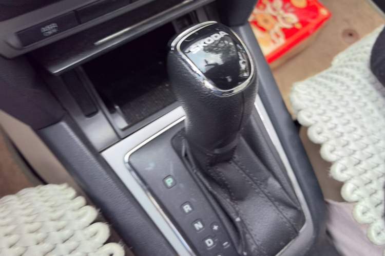 Used Skoda Octavia 2015 Classic Model 1.6L Automatic Yijie Version
