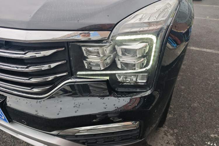 Used GAC Trumpchi GS8 2017 320T Two-Wheel Drive Luxury Smart Connectivity Version (7 Seats) Left Front Headlight