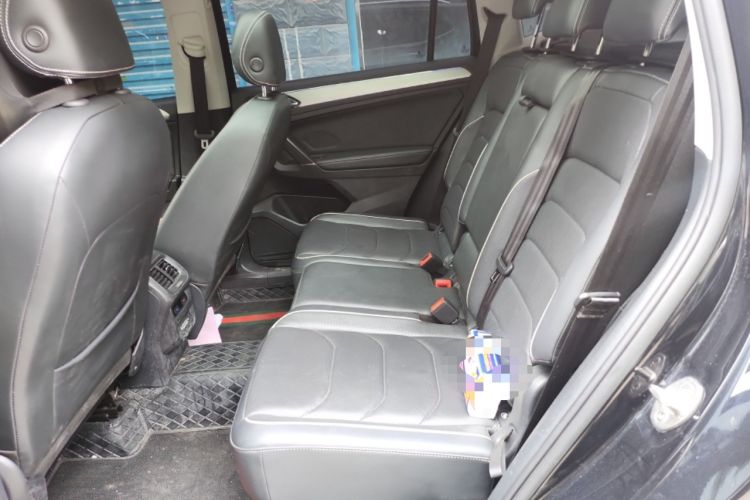 Used Volkswagen Tiguan L New Energy 2021 430 PHEV Plug-in Hybrid Flagship Edition Left Rear Seat