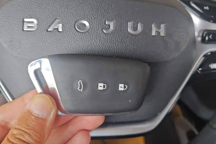 Used Baojun RM-5 2019 1.5T CVT 24-Hour Online Luxury Version 6 Seats
