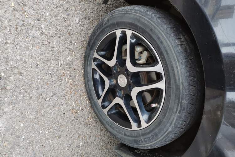 Used BYD G5 2014 1.5TID Automatic Prestige Model
