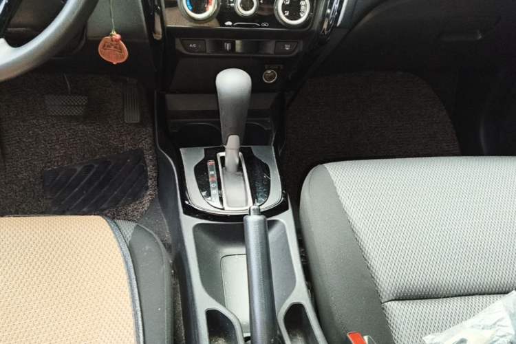 Used Honda Gienia 2017 1.5L CVT Comfort Version
