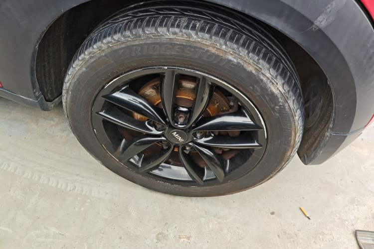 Used MINI Countryman 2014 1.6T COOPER ALL4 Fun Right Front Wheel Hub