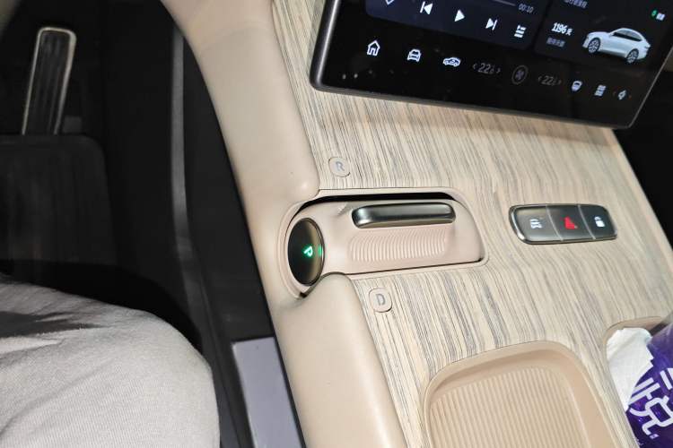 Used Nio ET7 2022 100kWh First Edition Gear Lever