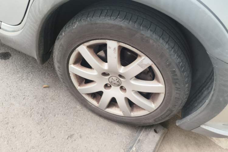 Used Peugeot 307 2012 1.6L Automatic CROSS Right Front Wheel Hub