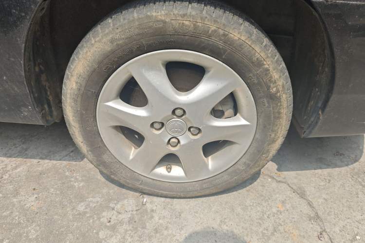 Used Toyota Corolla EX 2013 1.6L Automatic Luxury Edition Right Front Wheel Hub