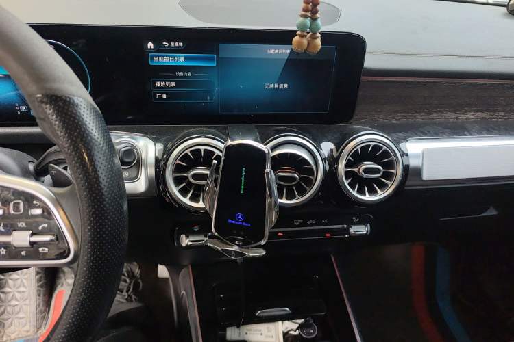 Used Mercedes-Benz GLB 2021 GLB 200 4MATIC Audio And AC Panel