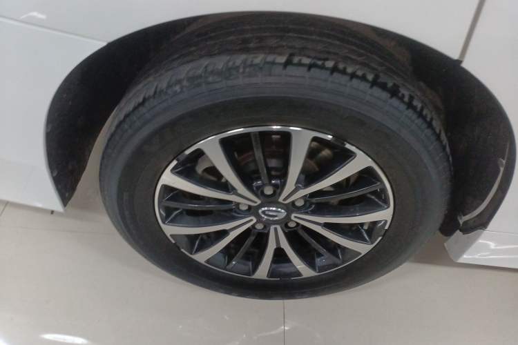 Used GAC Trumpchi M8 2023 Lingxiu Series 390T Luxury Edition Right Rear Wheel Hub