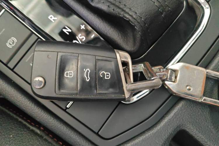 Used Volkswagen Bora 2021 1.5L Automatic Elite Smart Connect Edition Interior 1