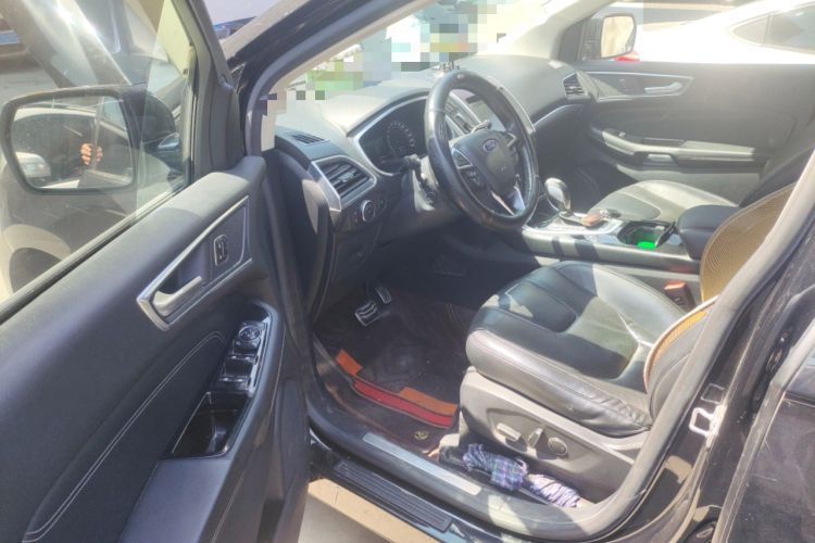 Used Ford Edge 2016 EcoBoost 245 Four-Wheel Drive Titanium 7-Seater Driver Seat