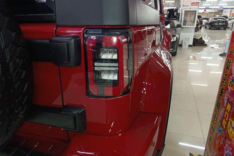 Used BAIC Off-Road BJ40 2018 PLUS 2.3T Automatic Four-Wheel Drive Flagship Version China V Emission Standard