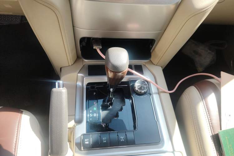 Used Toyota Land Cruiser  Gear Lever