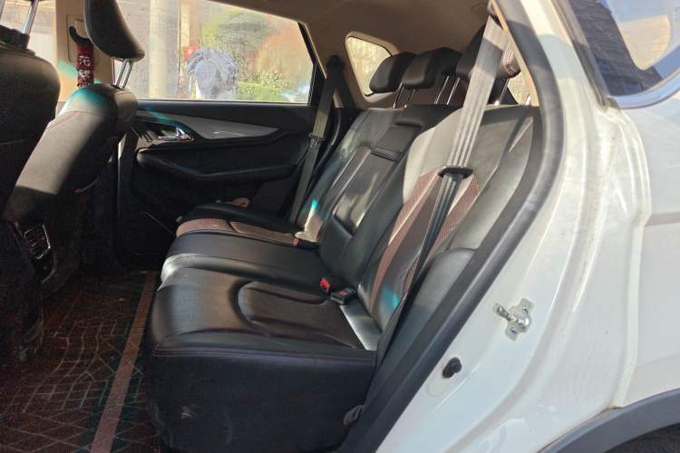 Used Baojun 560 2016 1.5T Manual Luxury Model
