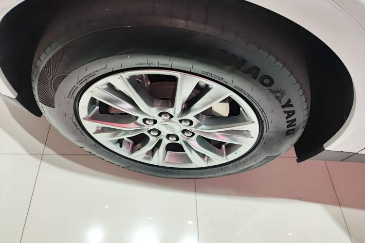 Used Cadillac XT5 2021 28T Luxury Model