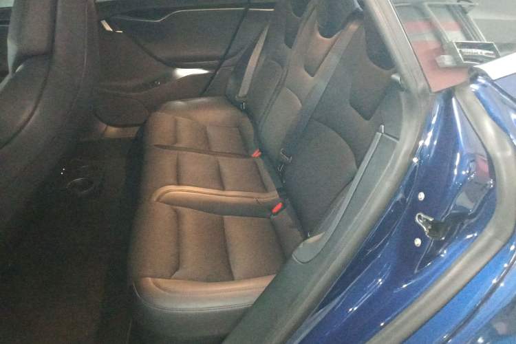 Used Tesla Model S 2017 S 75D Standard Range Edition Left Rear Seat